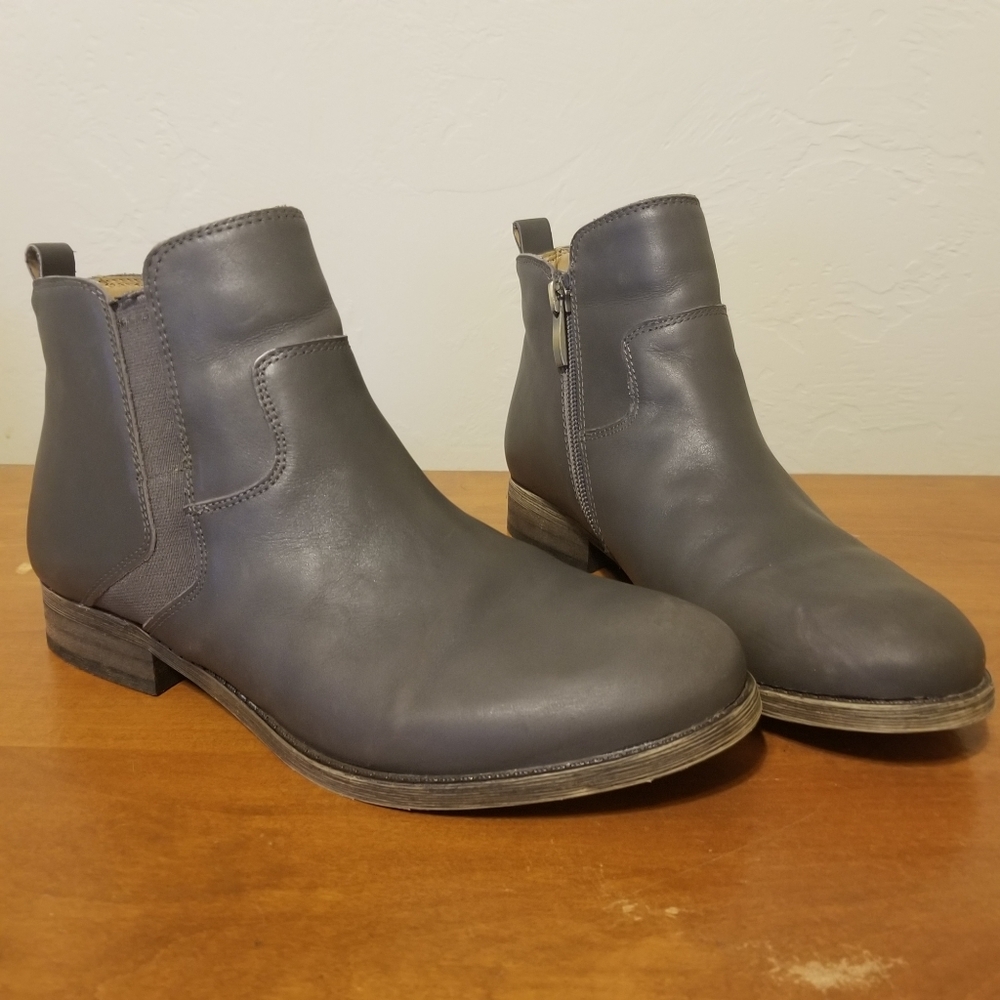 Franco Sarto Leather Bootie Gray Size 7.5M/37.5 Ankle Boot 1" Block Heel Kampton